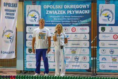 ścianki i flagi reklamowe oraz radiotelefony